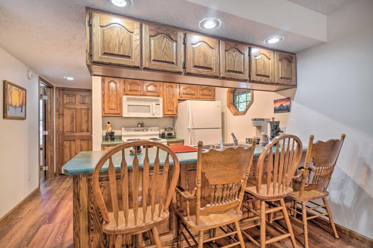Picturesque Pigeon Forge Cabin With Mountain Views Εξωτερικό φωτογραφία