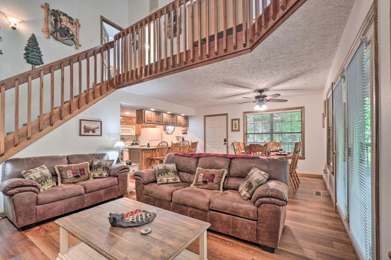 Picturesque Pigeon Forge Cabin With Mountain Views Εξωτερικό φωτογραφία