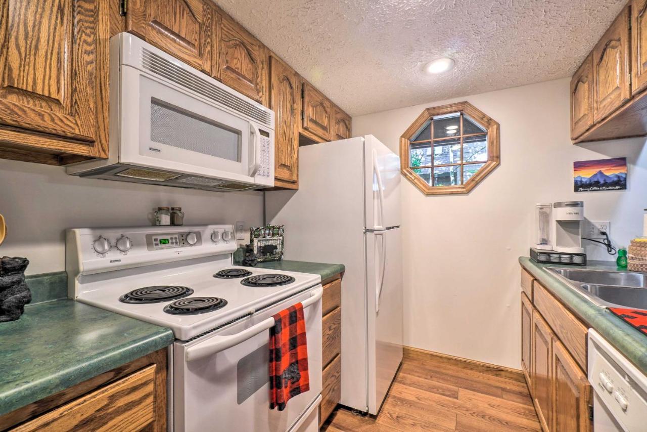 Picturesque Pigeon Forge Cabin With Mountain Views Εξωτερικό φωτογραφία