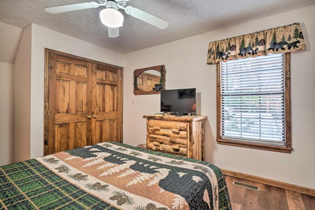 Picturesque Pigeon Forge Cabin With Mountain Views Εξωτερικό φωτογραφία