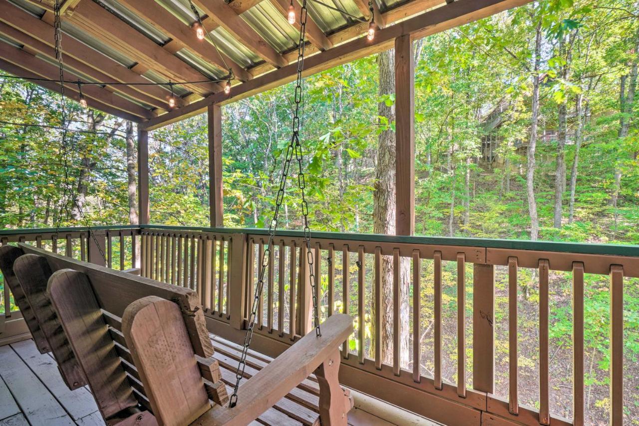 Picturesque Pigeon Forge Cabin With Mountain Views Εξωτερικό φωτογραφία